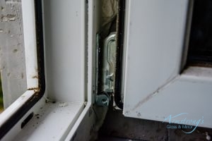 When to Get Vinyl Window Repair